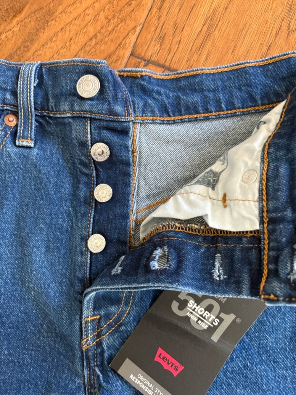 Levi's Blue High-Rise Frayed Hem Denim Cutoff Shorts 501 - Picture 8 of 9
